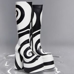 dolls kill current mood ウエスタンブーツ スタッズ Current Mood Studded Western Boots Vegan Leather Buckles